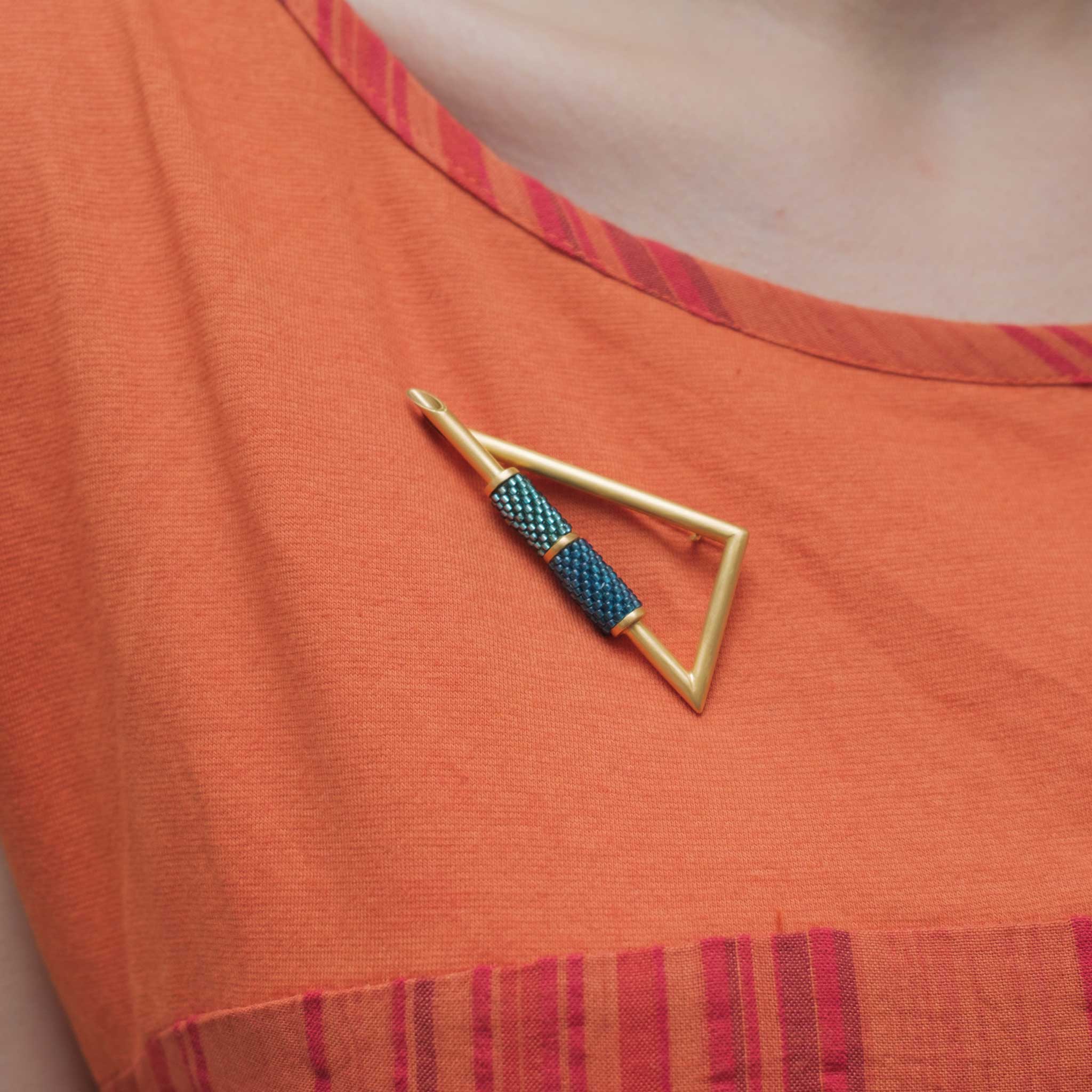 Blue-Green Gold-Plated Brass Oblique Point Brooch